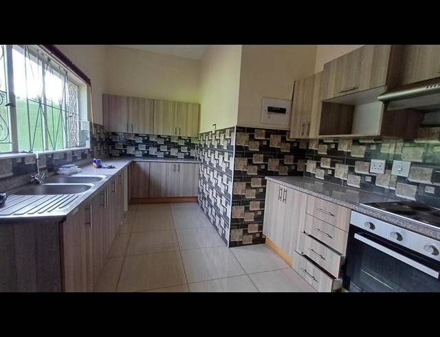 3 BEDROOM PROPERTY TO RENT IN EGERTON